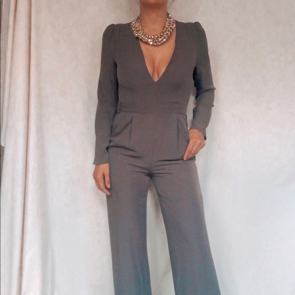 Never worn deep v-neck jumpsuit - Picture 2 of 6